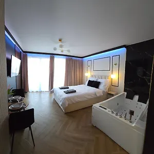 https://motlava-romantic-loft.gdanskhotel.org
